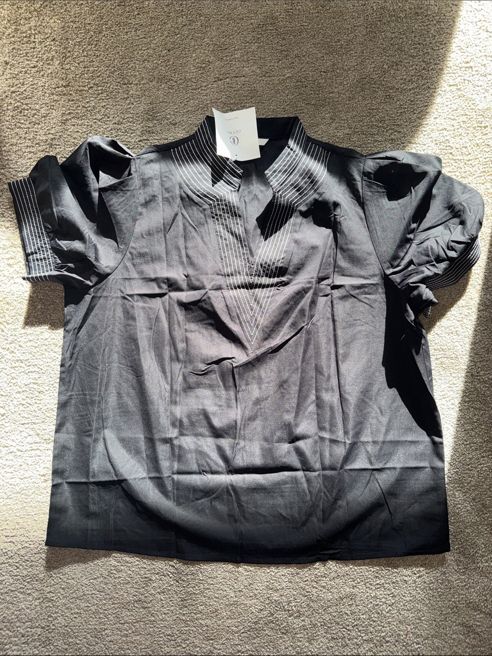 Women's Black Pintuck V-Neck Short Sleeve Blouse